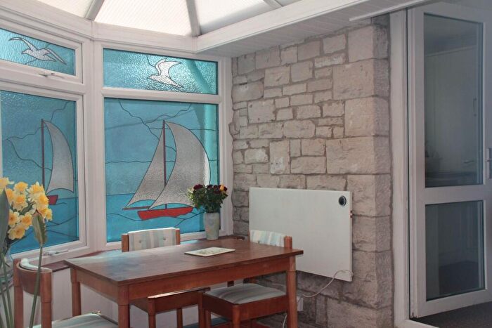 2 Bedroom Detached Bungalow For Sale In Bay Crescent, Swanage, Dorset, BH19 - Photo 5