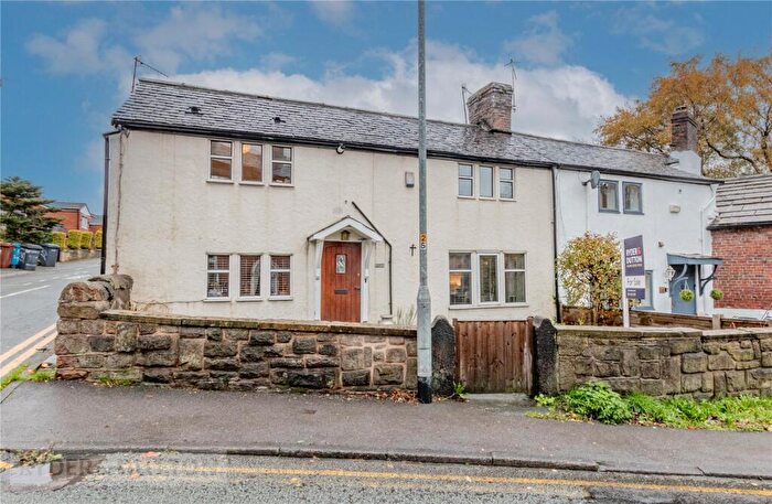 3 Bedroom Terraced House For Sale In Roundthorn Road, Roundthorn, Oldham, OL4