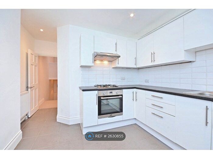 1 Bedroom Terraced House To Rent In Mayflower Road, London, SW9