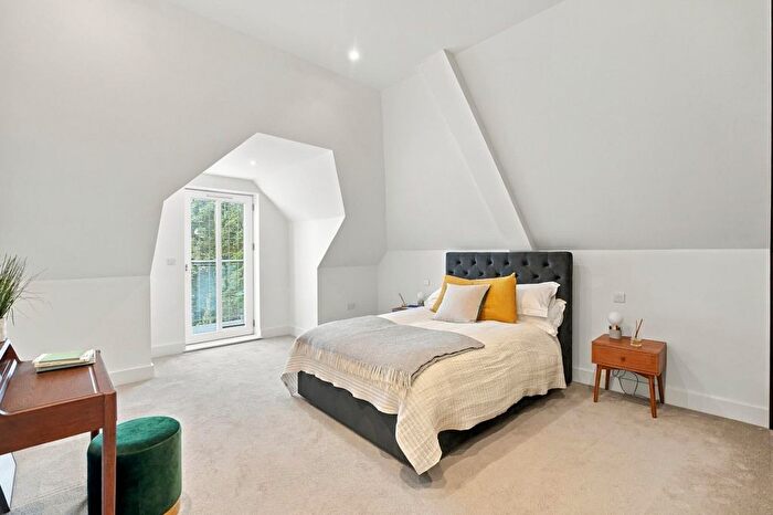1 Bedroom Flat For Sale In Scotts Lane, Shortlands, BR2