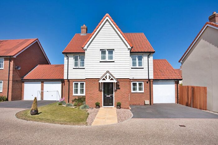 4 Bedroom Detached House For Sale In Barley Drive, Whitfield, Dover, Kent, CT16