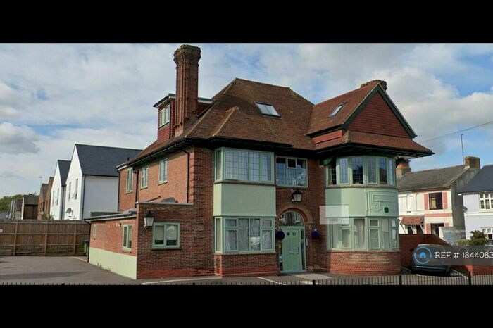 2 Bedroom Flat To Rent In The Elms, Worthing, BN14