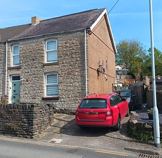 3 Bedroom Semi Detached House For Sale In Vardre Road, Clydach, Swansea, SA6