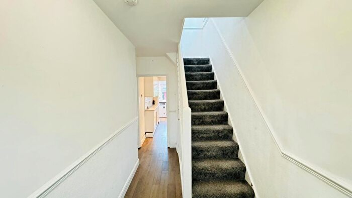 3 Bedroom Terraced House To Rent In Southend Arterial Road, Hornchurch, RM2