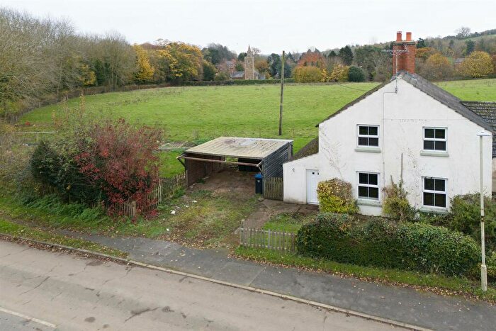 3 Bedroom Cottage For Sale In Uppingham Road, Keythorpe, Leicestershire, LE7