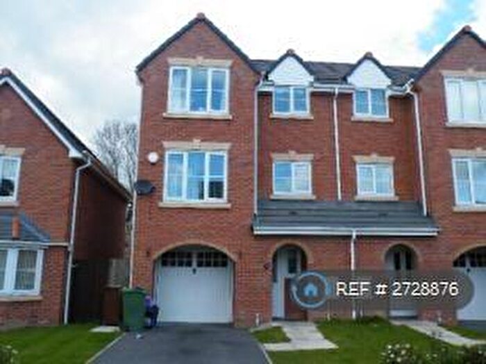 4 Bedroom Semi Detached House To Rent In Quarry Bank Rise, Winsford, CW7