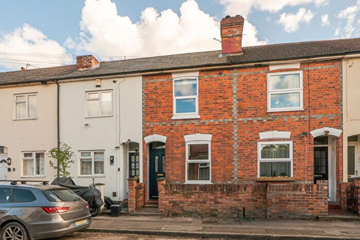 2 Bedroom Terraced House For Sale In Edgehill Street, Reading, Berkshire, RG1