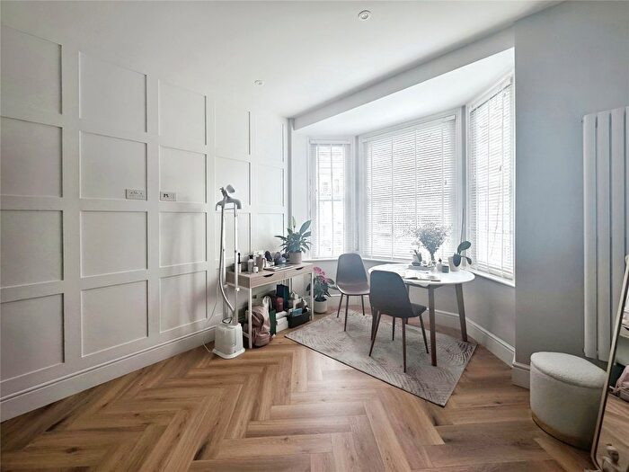 1 Bedroom Flat To Rent In St. Johns Road, Tunbridge Wells, Kent, TN4