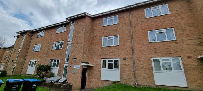 2 Bedroom Flat To Rent In Marley Walk, Willesden, London, NW2