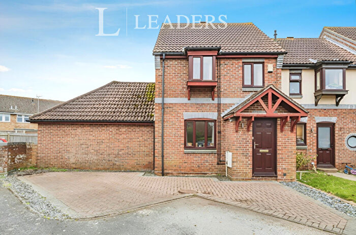3 Bedroom Semi-Detached House To Rent In Longships, Littlehampton, BN17