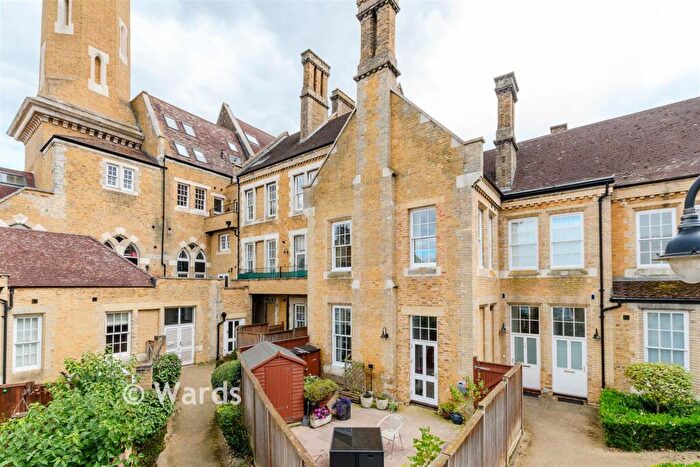 2 Bedroom Terraced House For Sale In Chapel Drive, Dartford, Kent, DA2