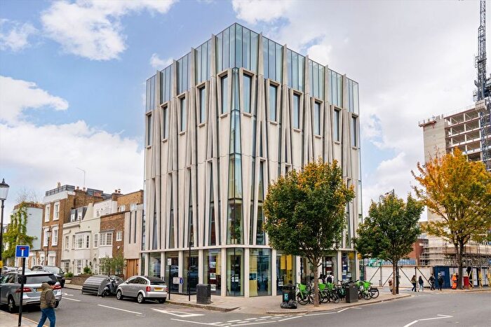 3 Bedroom Flat For Sale In Kensington Church Street, Kensington, W8