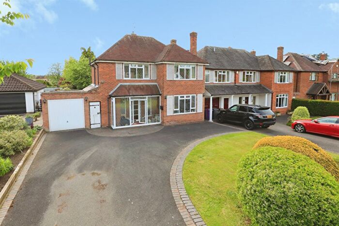 3 Bedroom Detached House For Sale In Sabrina Road, Wightwick, Wolverhampton, WV6