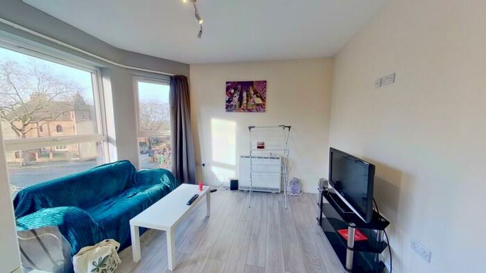 2 Bedroom Flat To Rent In Flat D, Burns Street, Nottingham, NG7