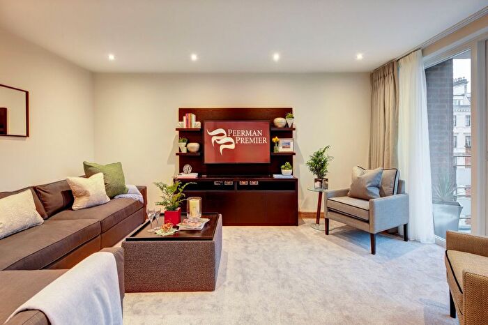 2 Bedroom Flat To Rent In Ennismore Gardens, London, SW7