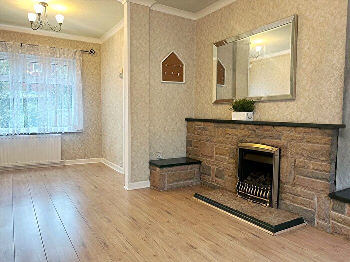 2 Bedroom Semi-Detached House For Sale In Prior Street, Glodwick, Oldham, OL8