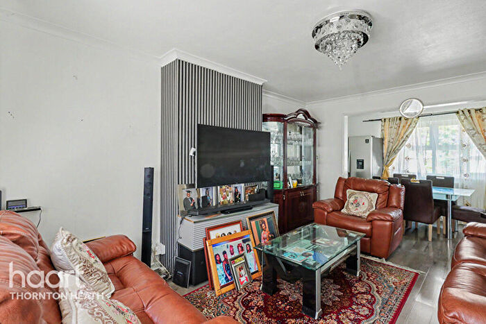 4 Bedroom Terraced House For Sale In Kensington Avenue, Thornton Heath, CR7