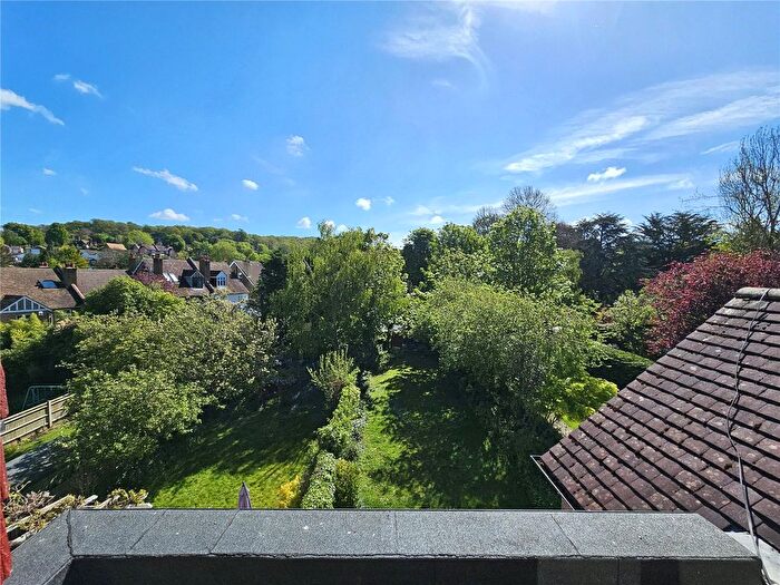 1 Bedroom Flat For Sale In Mayfield Road, South Croydon, Sanderstead, CR2