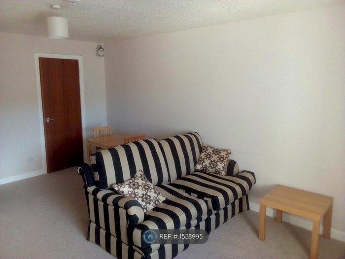 1 Bedroom Flat To Rent In Dorset Square, Glasgow, G3