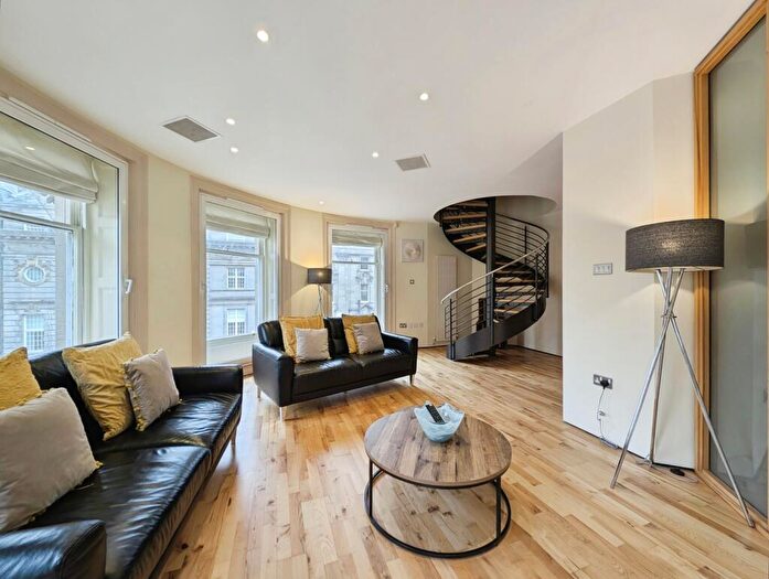 3 Bedroom Flat For Sale In Grey Street, Newcastle Upon Tyne, Tyne And Wear, NE1