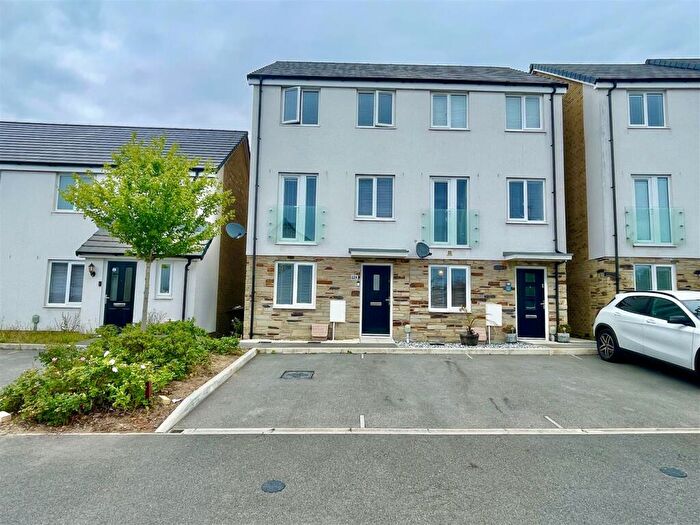 4 Bedroom Semi-Detached House For Sale In Derriford, Plymouth, PL6