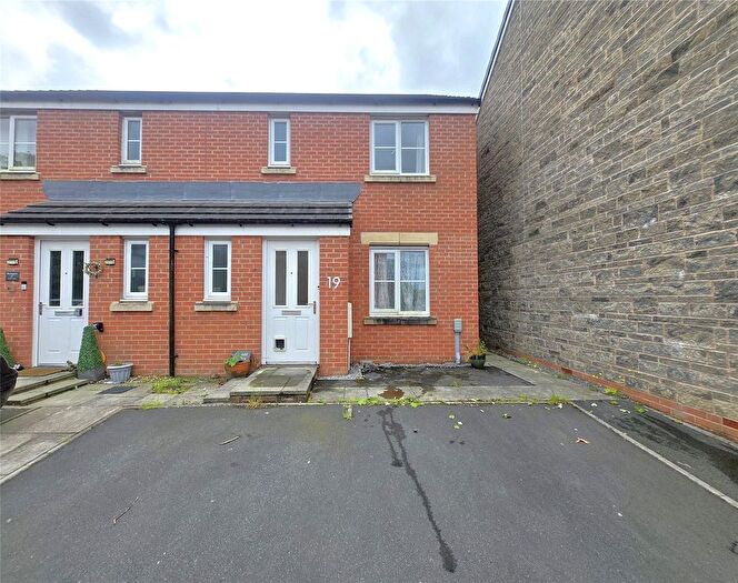 3 Bedroom Semi-detached House For Sale In Maes Yr Odyn, Narberth, Pembrokeshire, SA67