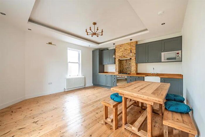 3 Bedroom Apartment To Rent In Higham Hill Road, Walthamstow, E17