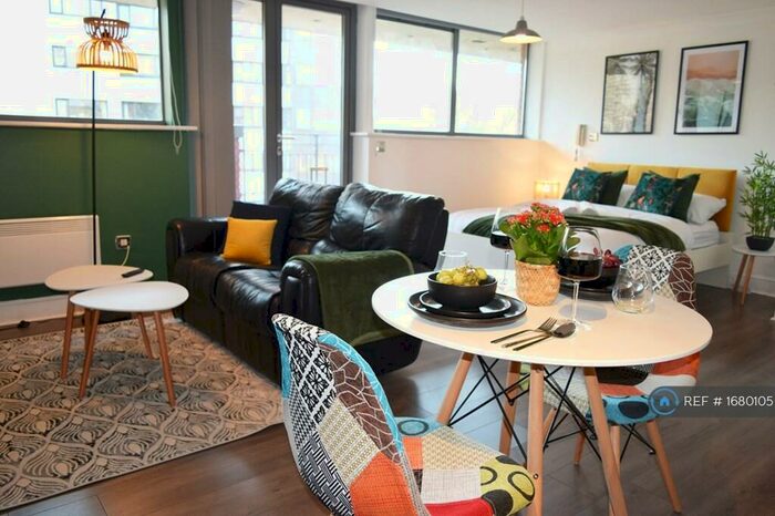 Studio To Rent In Francis Road, Birmingham, B16