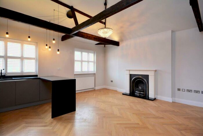 2 Bedroom Flat To Rent In Gloucester Place, Marylebone, London, NW1