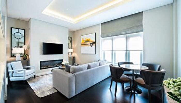 2 Bedroom Flat To Rent In Green Street, London, W1K