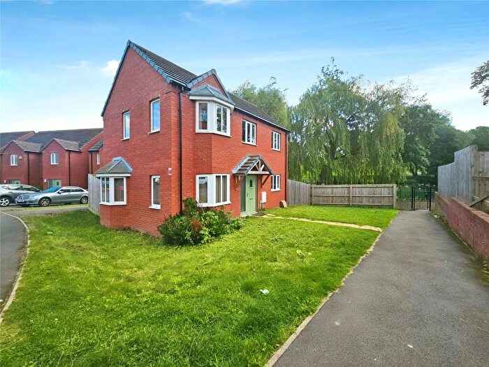 3 Bedroom Detached House To Rent In John Brooks Avenue, Smethwick, West Midlands, B66