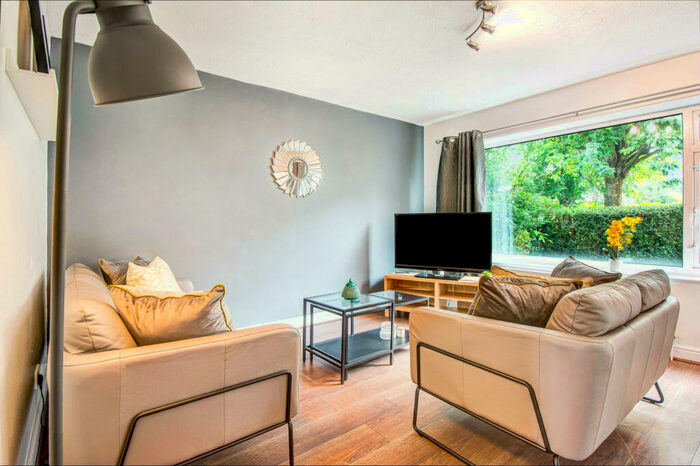 5 Bedroom House To Rent In Langdale Avenue, Leeds, LS6