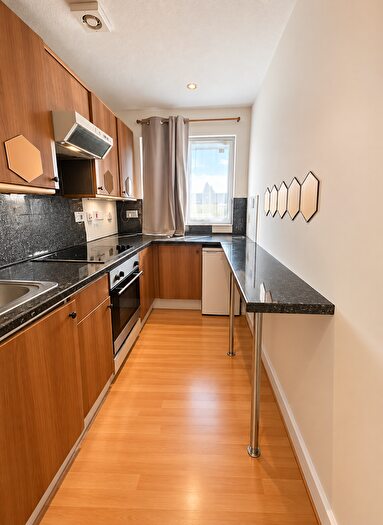 1 Bedroom Flat To Rent In Concord Close, Northolt, UB5