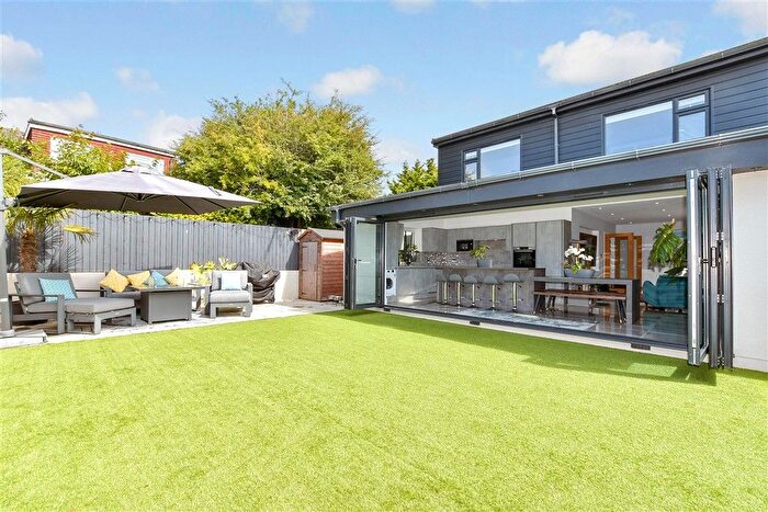 5 Bedroom Detached House For Sale In Millyard Crescent, Woodingdean, Brighton, East Sussex, BN2
