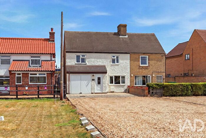 4 Bedroom Semi-Detached House For Sale In The Shade, Soham, Ely, CB7