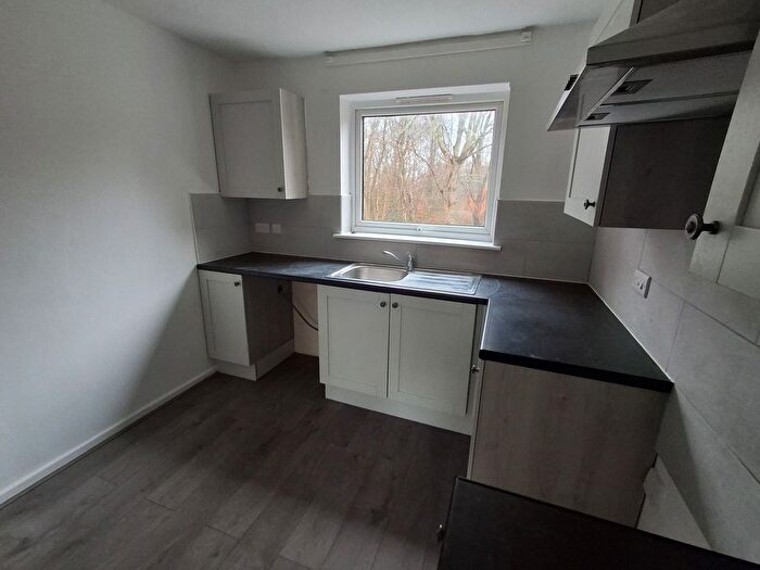 2 Bedroom Flat To Rent In Lilac Drive, Greenbank, CW8