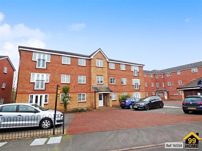 2 Bedroom Flat For Sale In Trent Bridge Close, Trentham, Stoke On Staffordshire, ST4