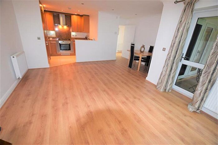 2 Bedroom Apartment To Rent In Spath Road, Didsbury, M20