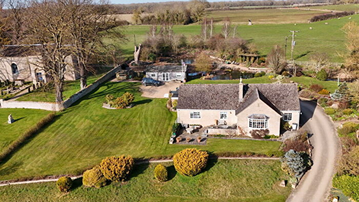 2 Bedroom Detached Bungalow For Sale In The Forge, Pickworth, PE9
