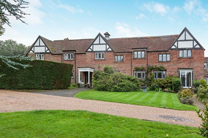 4 Bedroom Mews For Sale In Goodings Lane, RG17