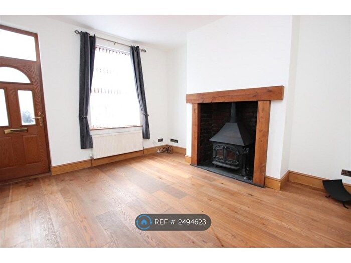 2 Bedroom Terraced House To Rent In Ashgrove, Greengates, Bradford, BD10