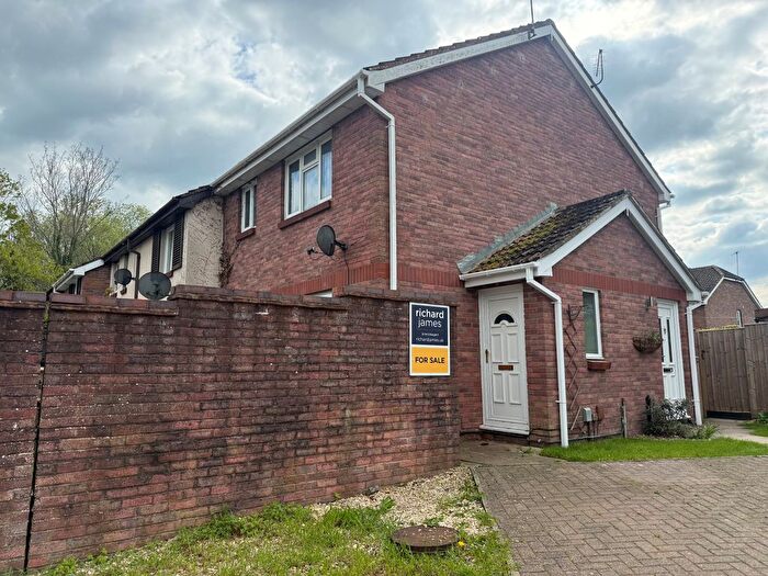 1 Bedroom Terraced House For Sale In Rye Close, Middleleaze, Swindon, SN5