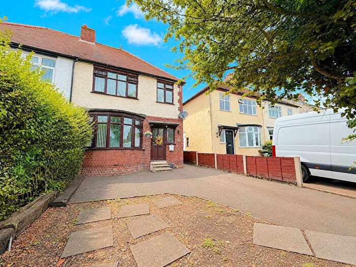 3 Bedroom Semi Detached House For Sale In Huntington Terrace Road, Cannock Town Centre, Cannock, WS11