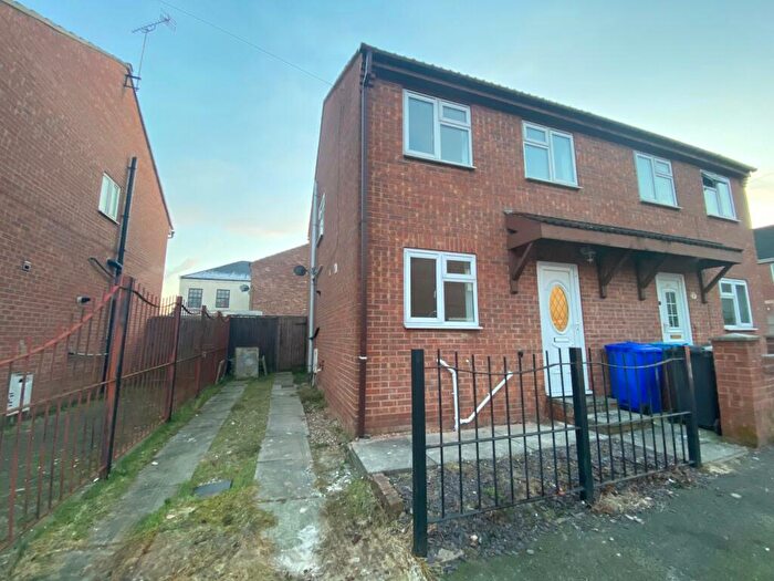 3 Bedroom Semi-Detached House To Rent In Stratford Street, Ilkeston, DE7