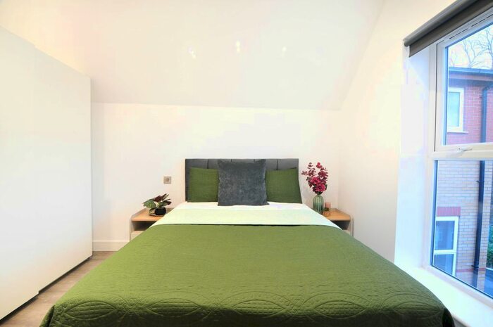 3 Bedroom Flat To Rent In Mitford Road, Manchester, M14