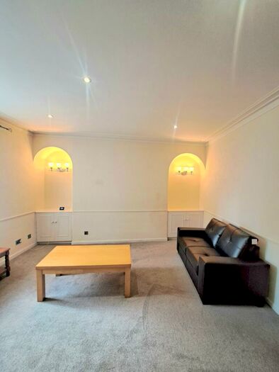 1 Bedroom Flat To Rent In View Terrace, Rosemount, Aberdeen, AB25