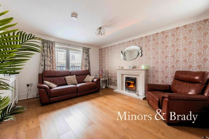 2 Bedroom Apartment To Rent In East Bank, Wherry Road, NR1
