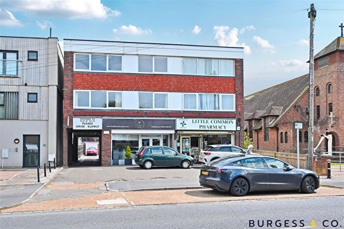 3 Bedroom Flat For Sale In Cooden Sea Road, Bexhill-On-Sea, TN39