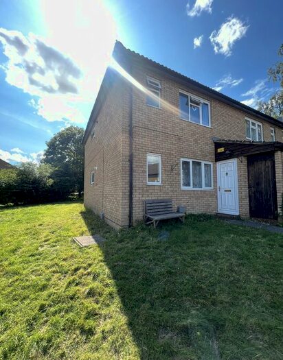 1 Bedroom Maisonette To Rent In Repton Close, Luton, LU3