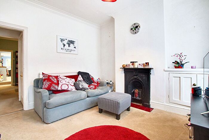 2 Bedroom Terraced House For Sale In Burns Street, Leicester, LE2